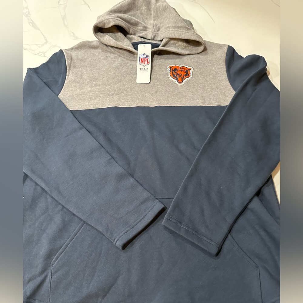 Chicago Bears Men’s Hoodie Retails For $85